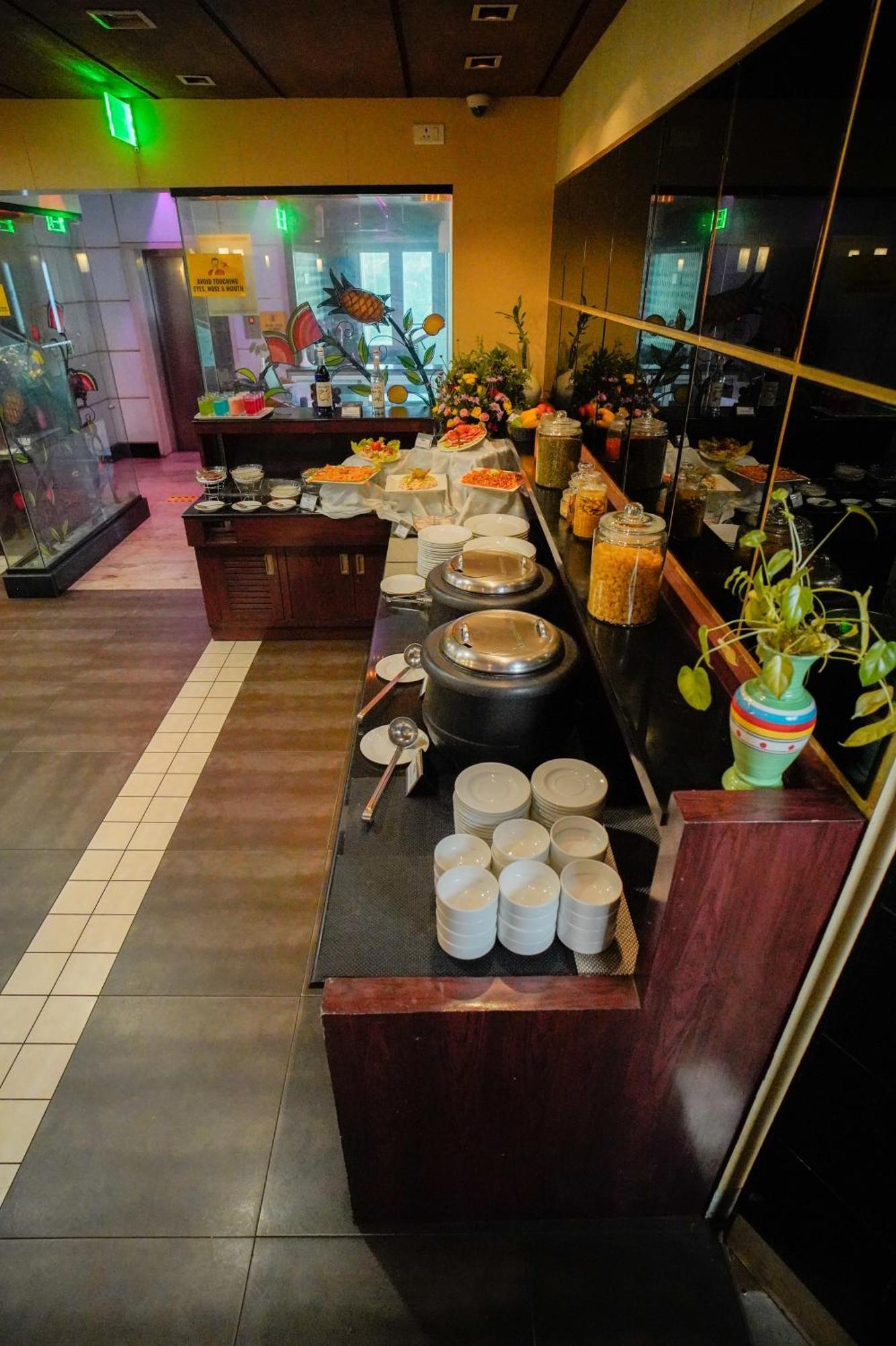 奥莉芙夏娃酒店 Kochi 外观 照片