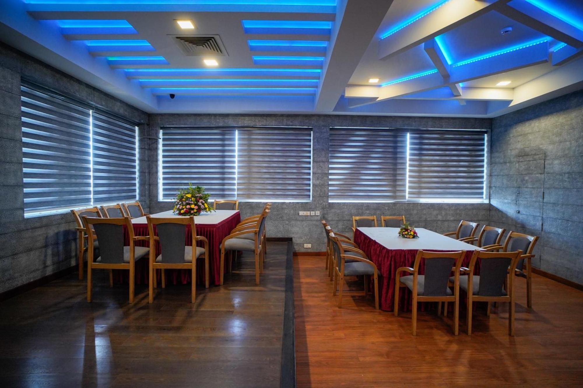 奥莉芙夏娃酒店 Kochi 外观 照片
